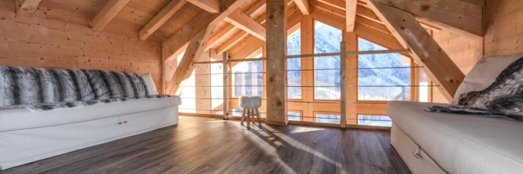 Вилла Chalet Loan Монженевр Экстерьер фото